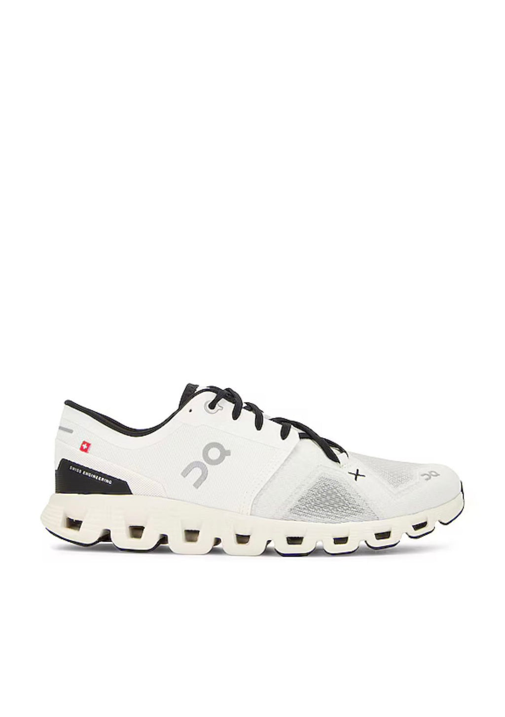 On Running Cloud X 3 white