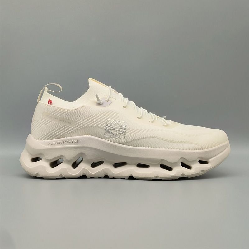 Loewe X On Cloudtilt Sneakers Unisex In Beige