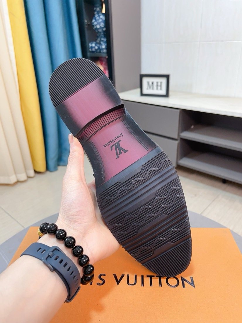 Louis Vuitton Black Embossed Loafers — detail