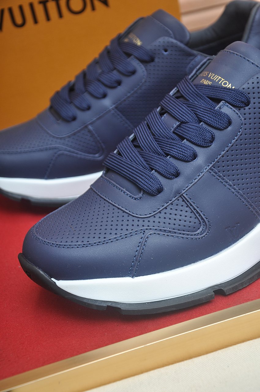 Louis Vuitton Navy Blue Low-Top Sneakers — detail