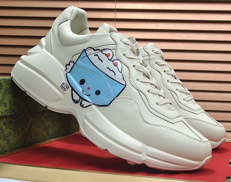 Gucci White Graphic Low-Top Sneakers — front