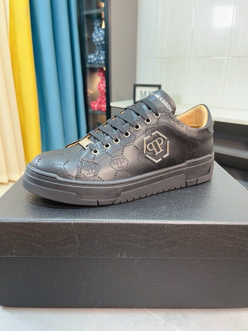 PHILIPP PLEIN Black Textured Low-Top Sneakers — hero