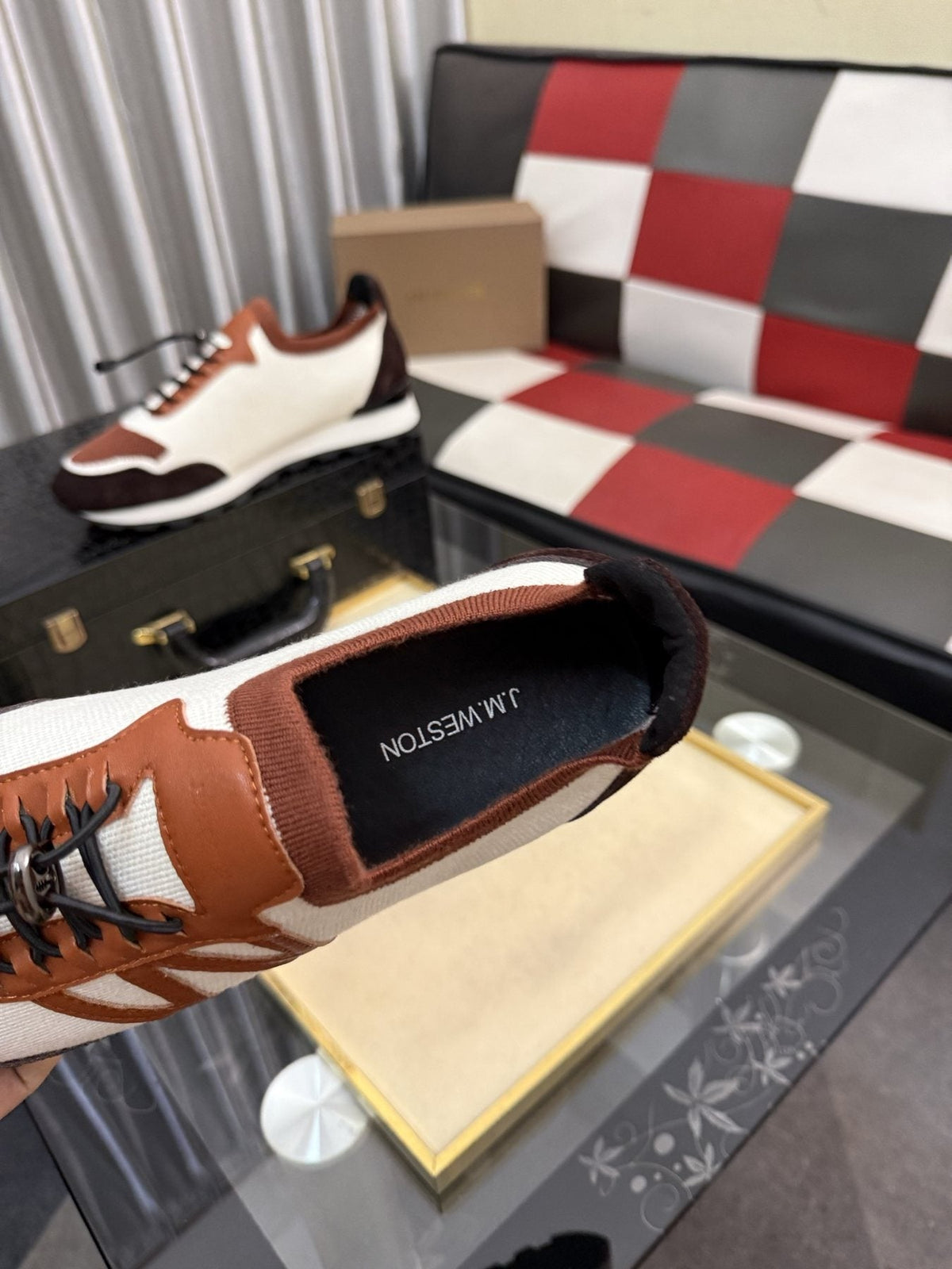 Louis Vuitton Cream Brown Low-Top Sneakers — label