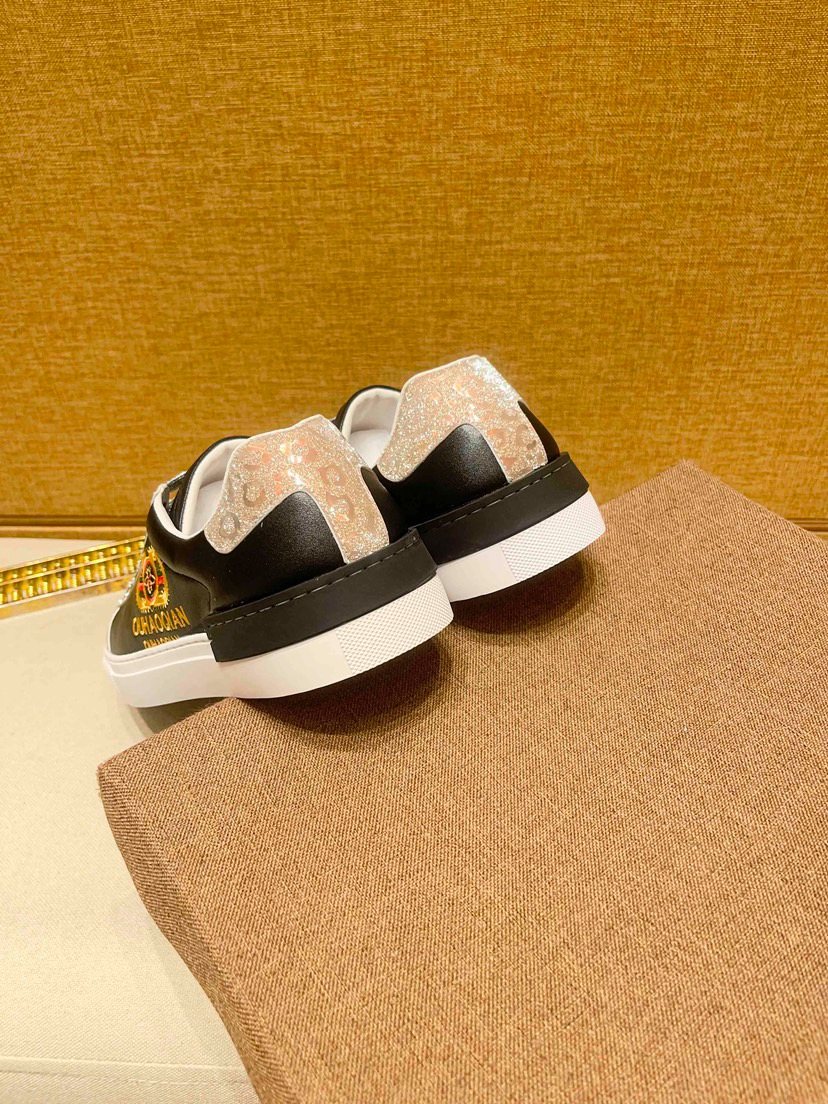 Men’s Emblem Low-Top Sneakers — back