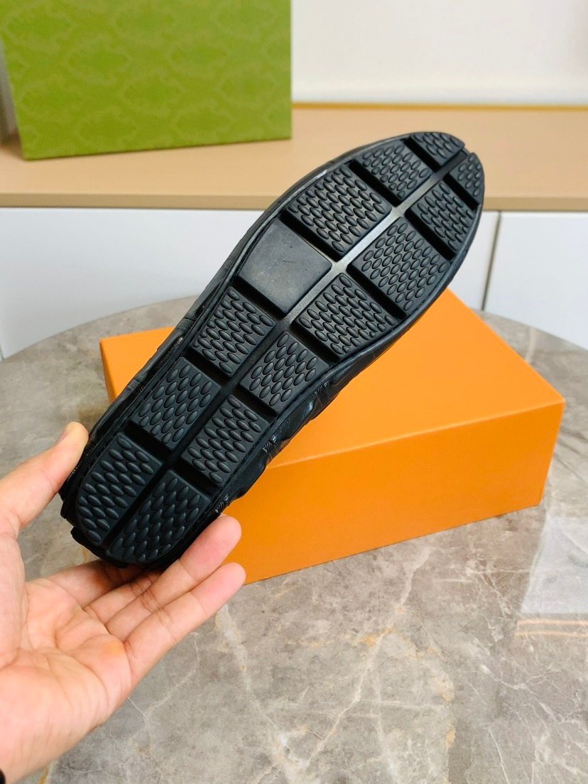 Men’s Black Tasseled Loafers — detail