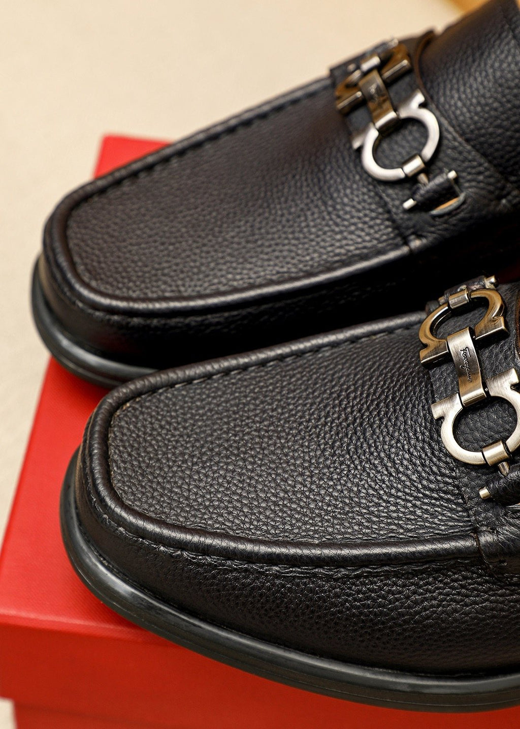 Ferragamo Black Bit Loafers — detail