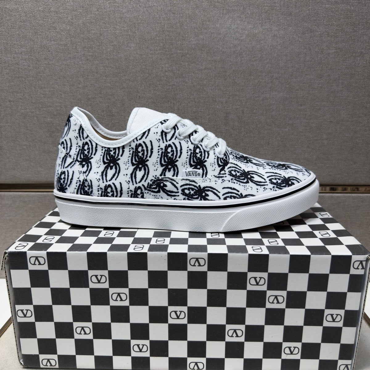 Vans Black Graphic Print Low-Top Sneakers — side