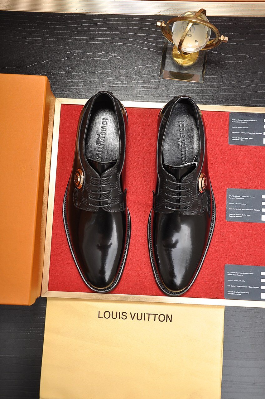 Louis Vuitton Black Glossy Lace-Up Dress Shoes — hero