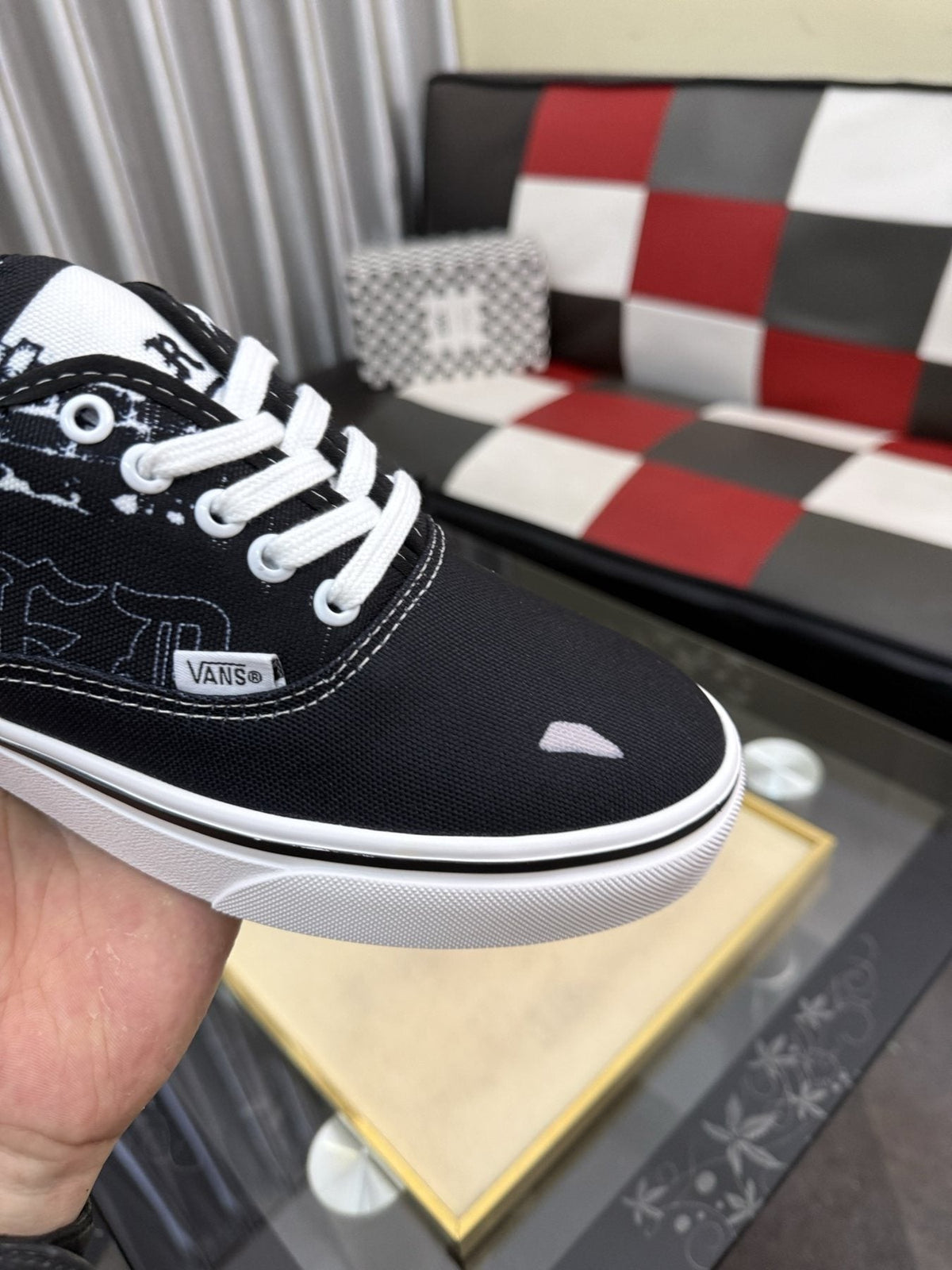 Vans Black Graphic Low-Top Sneakers — detail