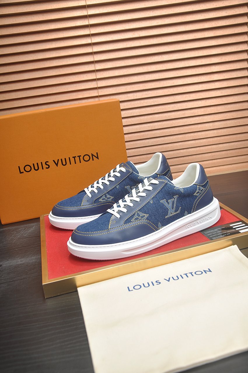 Louis Vuitton Blue Monogram Low-Top Sneakers — model