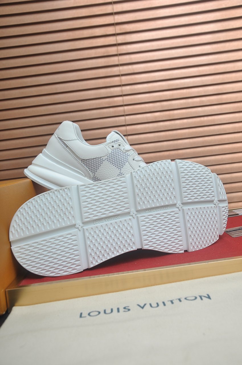 Louis Vuitton White and Light Gray Low-Top Sneakers — detail