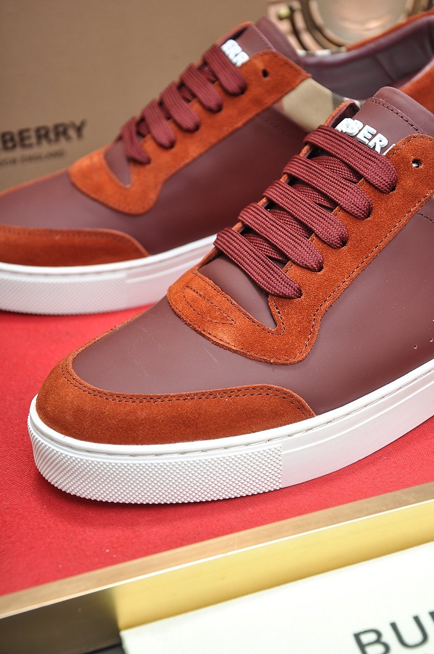 Burberry Check Heel Low-Top Sneakers — detail