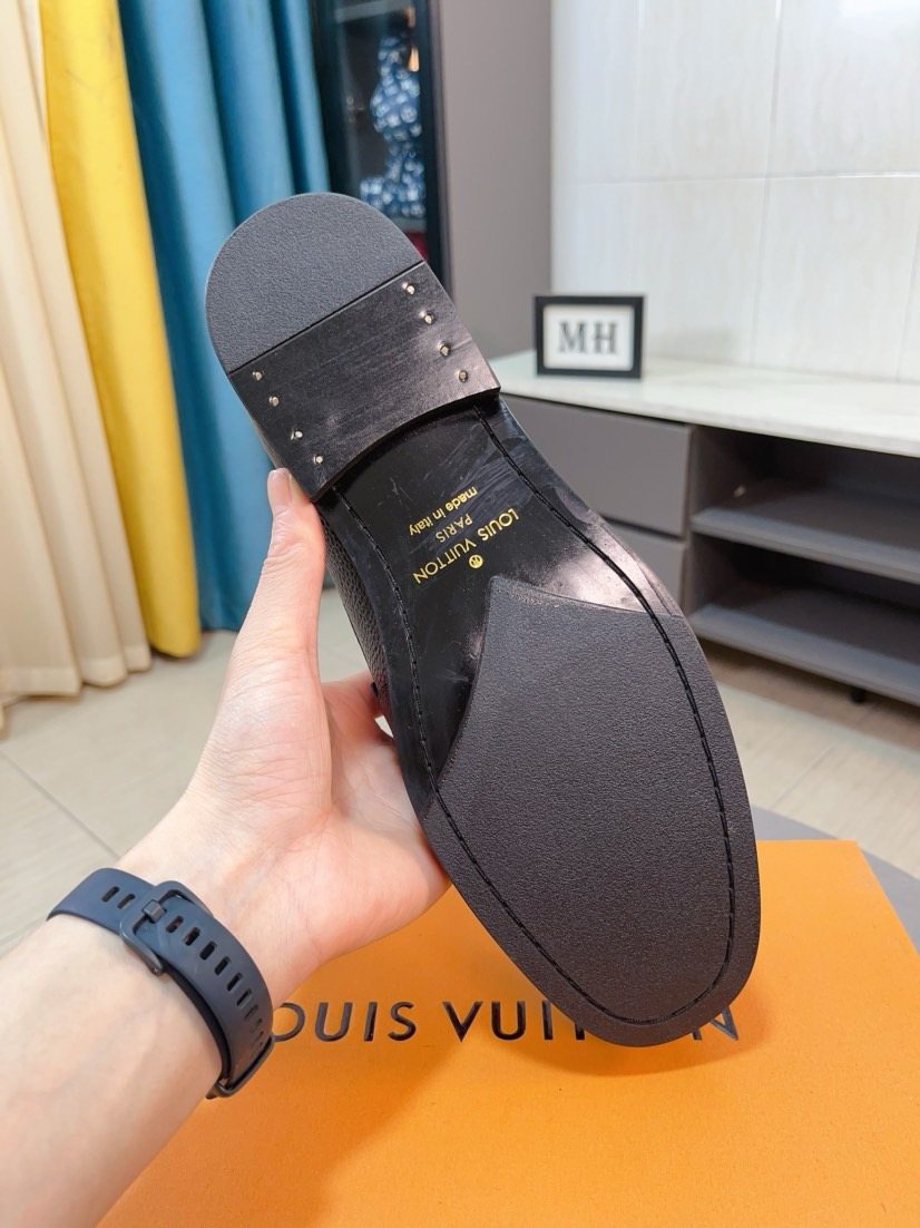 Louis Vuitton Dark Brown Textured Loafer — detail