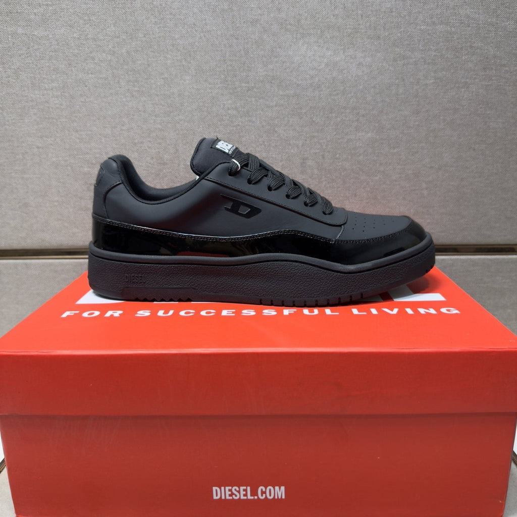 Diesel Black Low-Top Sneakers — front