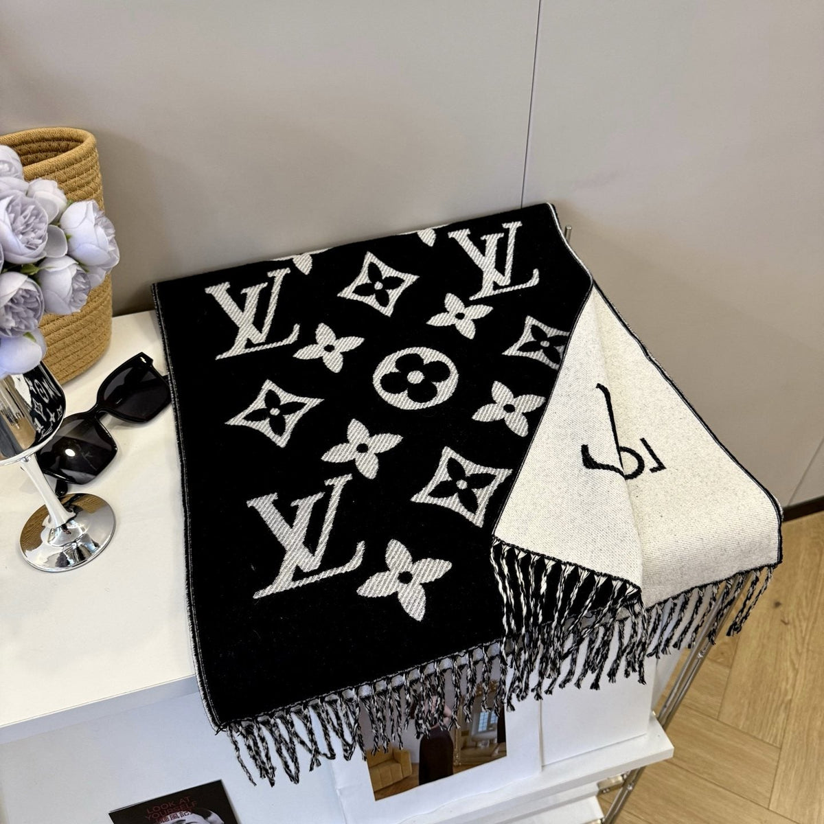 Louis Vuitton Beige & White Fringed Scarf — front