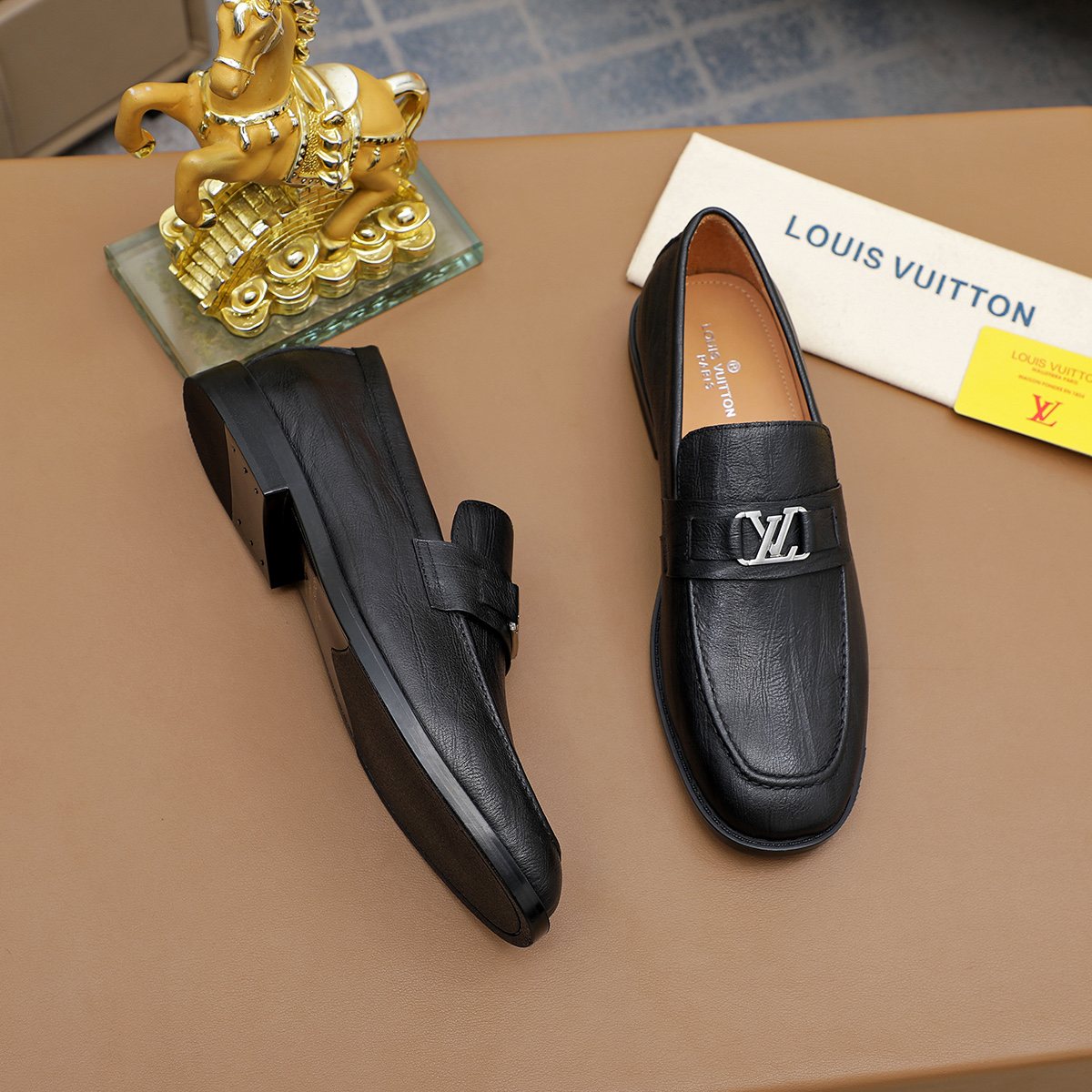 Louis Vuitton Black Textured Hardware Loafers — side