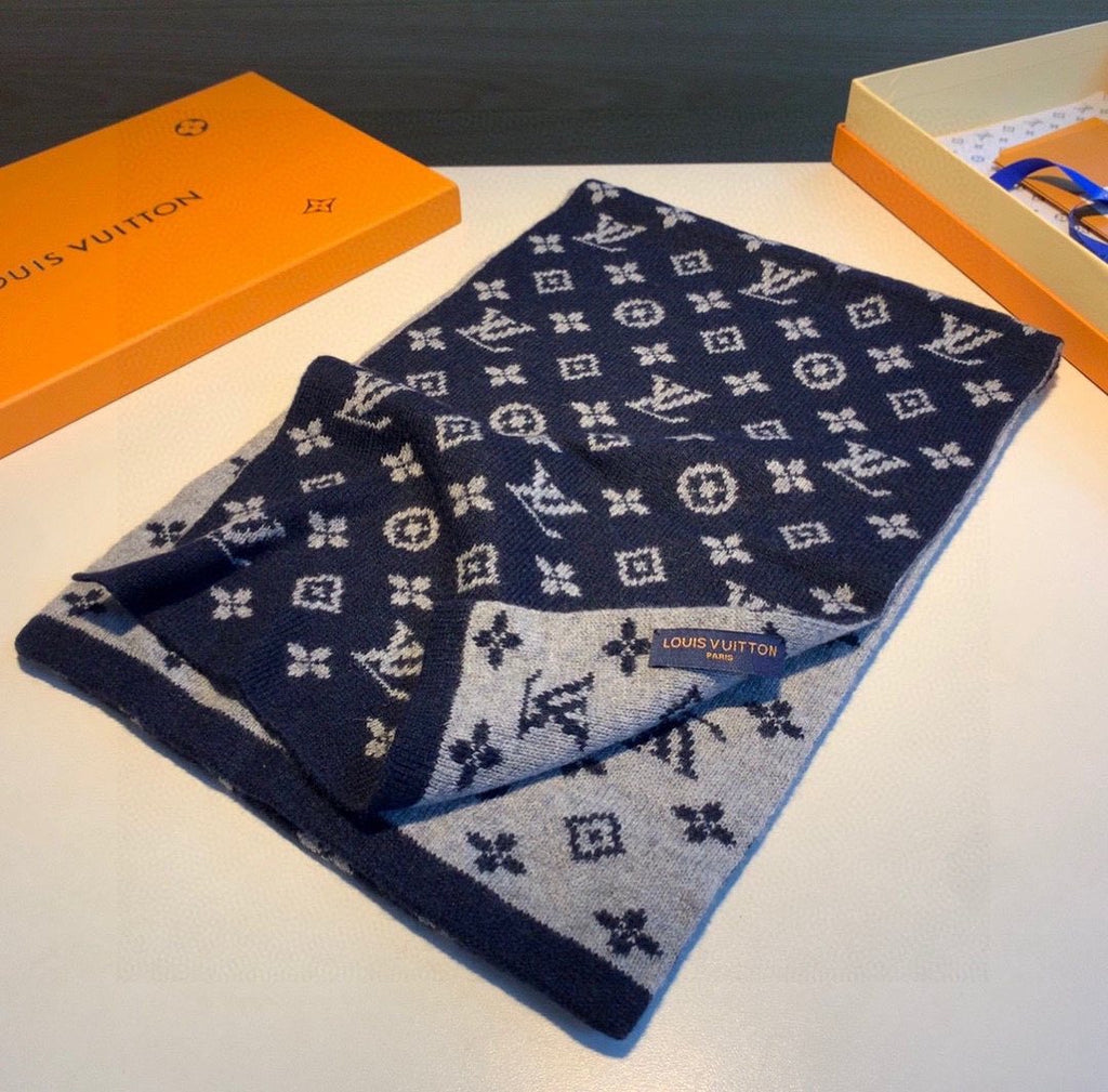 Louis Vuitton Reversible Monogram Scarf — hero