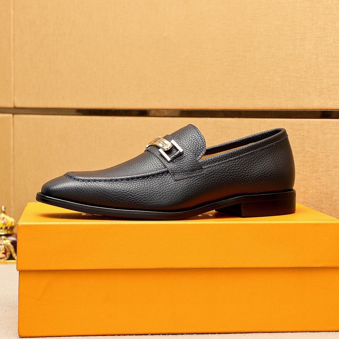 Louis Vuitton Black Pebbled Bar Loafers — side