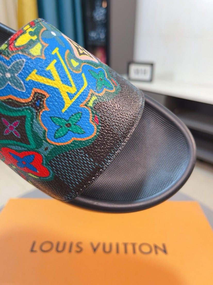 Louis Vuitton Multicolor Strap Slide Sandals — detail