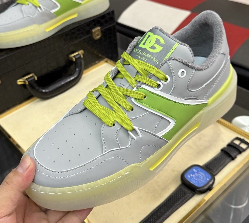 Dolce & Gabbana Lime Accent Low-Top Sneakers — front