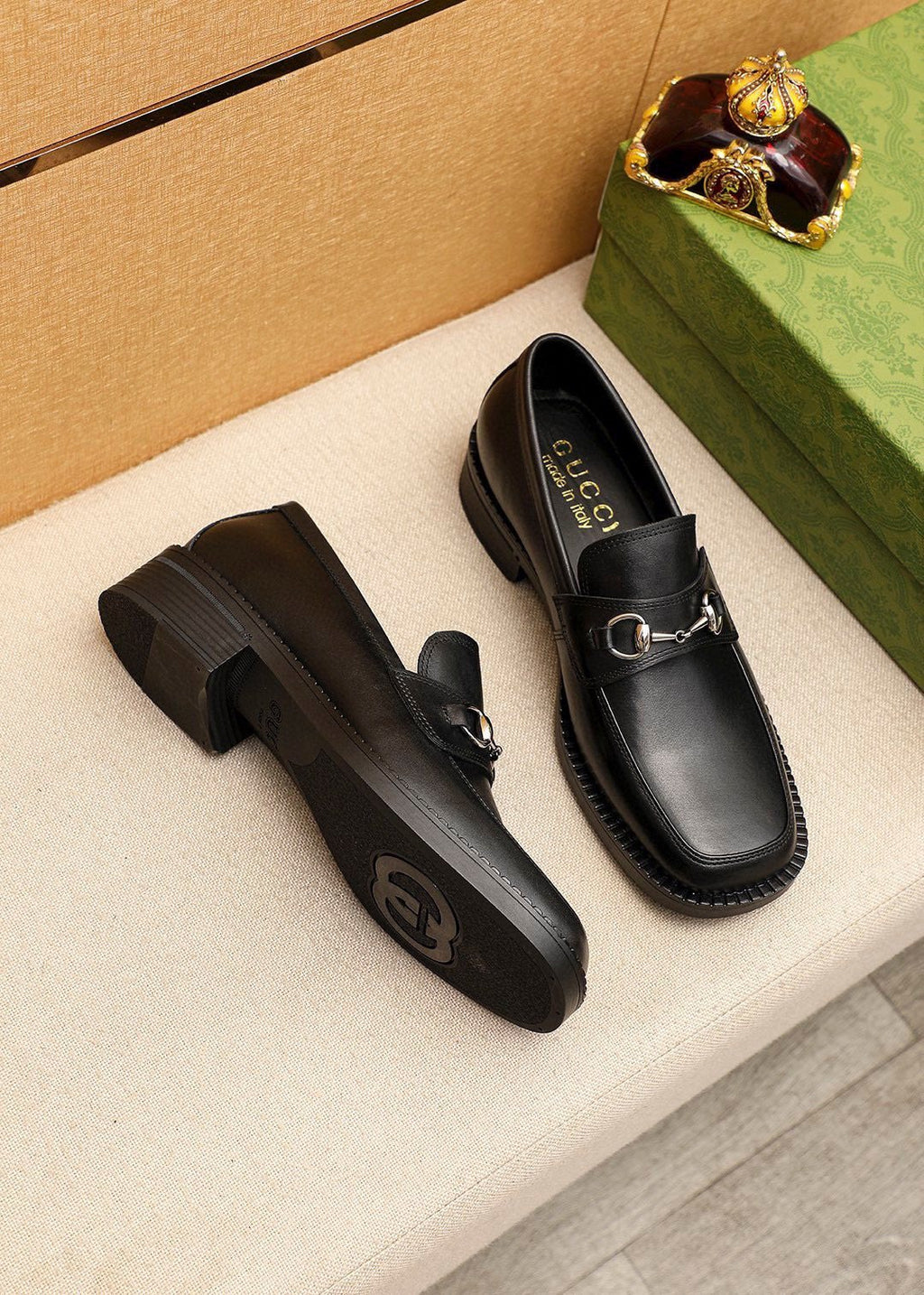 Gucci Black Horsebit-Style Leather Loafers — side