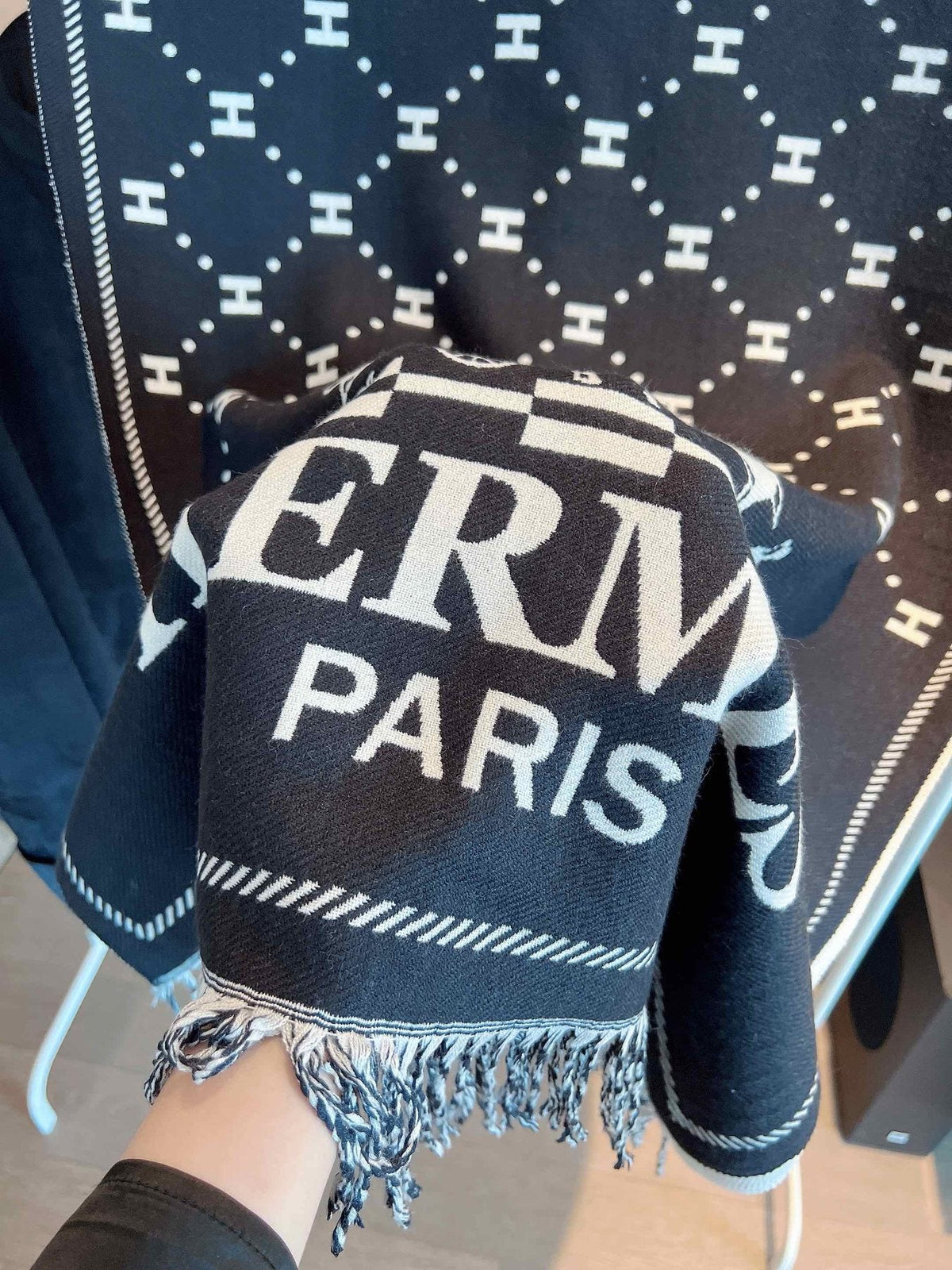 Hermès Fringed Logo-Motif Scarf — detail