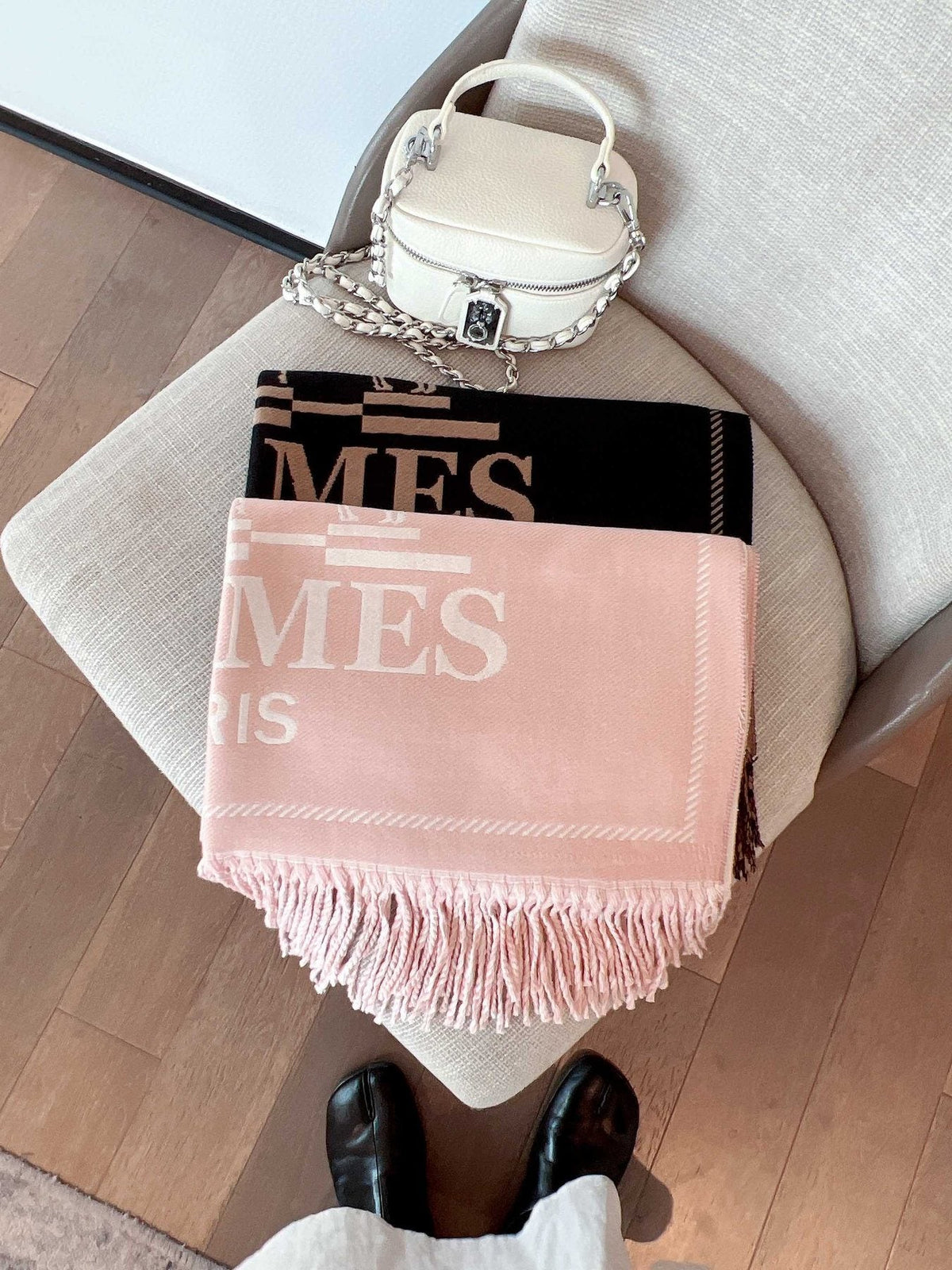 Hermès Geometric Motif Fringed Scarf — detail