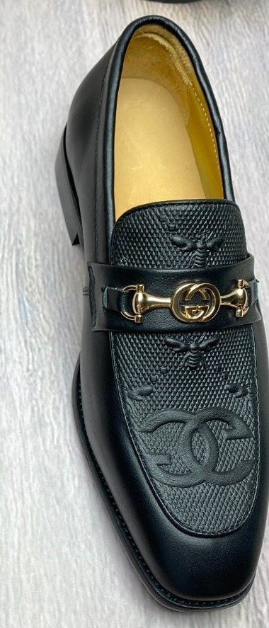 Gucci Black Gold-Tone Hardware Loafers — front