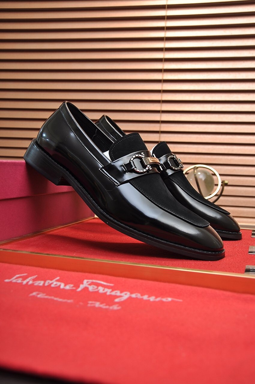 Salvatore Ferragamo Black Bit Loafers — front