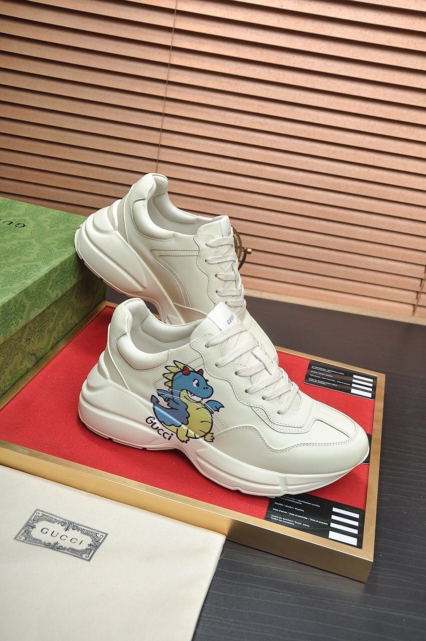Gucci Dinosaur Graphic Sneakers — front