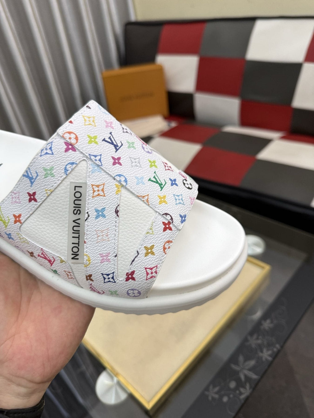 Louis Vuitton White Monogram Print Slide Sandals — detail