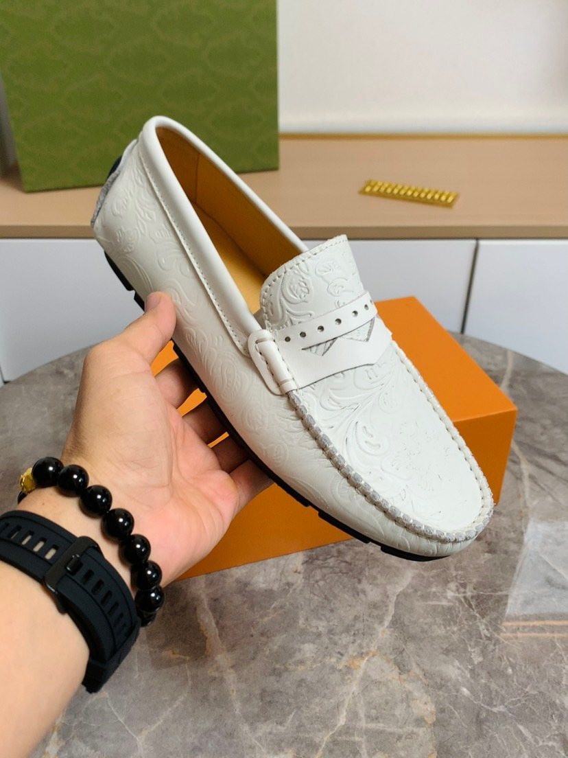 Louis Vuitton White Leather Moc-Toe Loafers — side