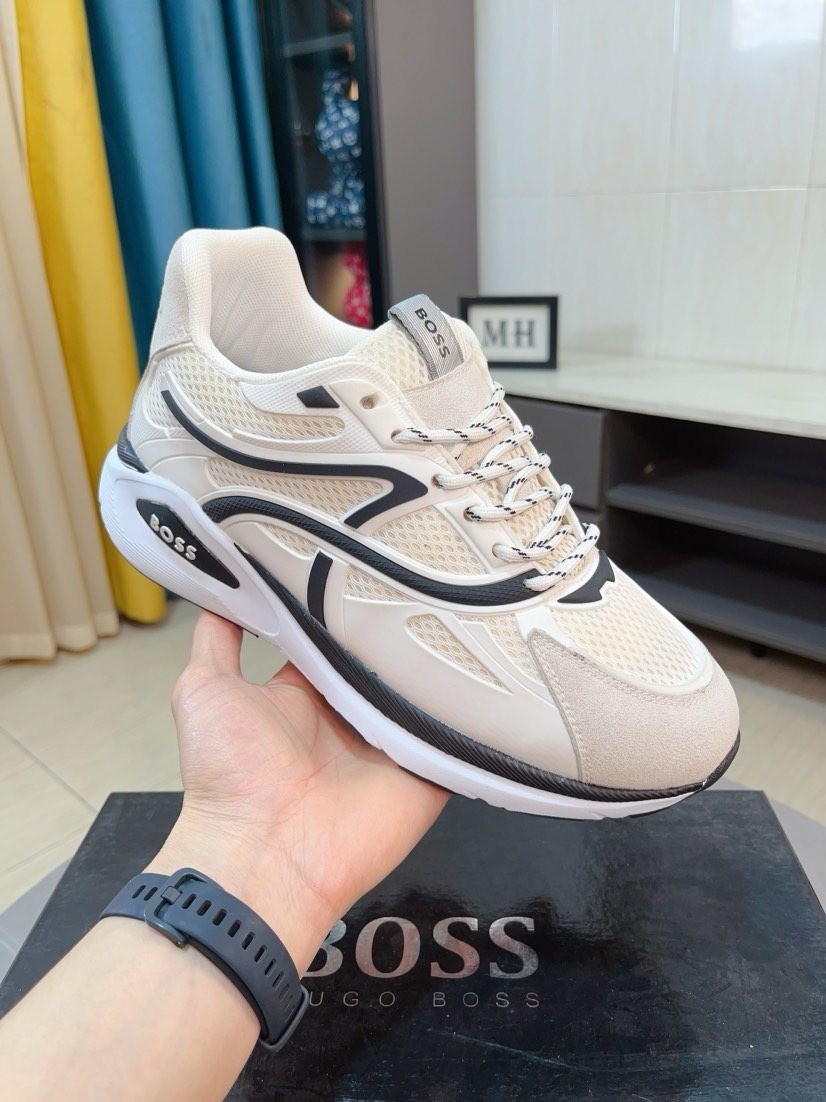 Hugo Boss Mesh Panel Sneakers — model