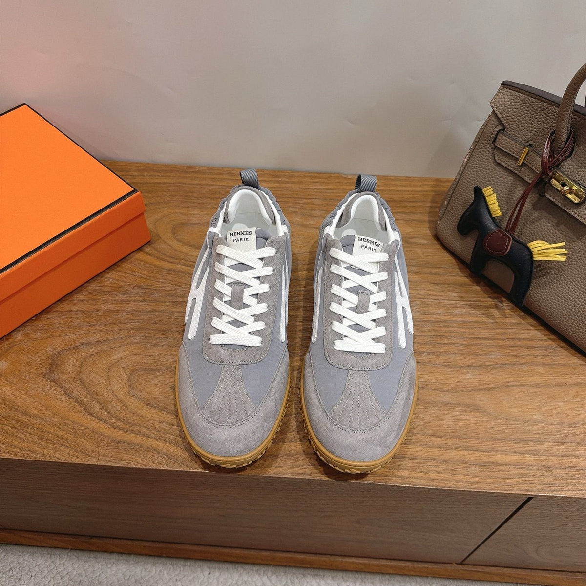 Hermès Contrast-Panel Low-Top Sneakers — front