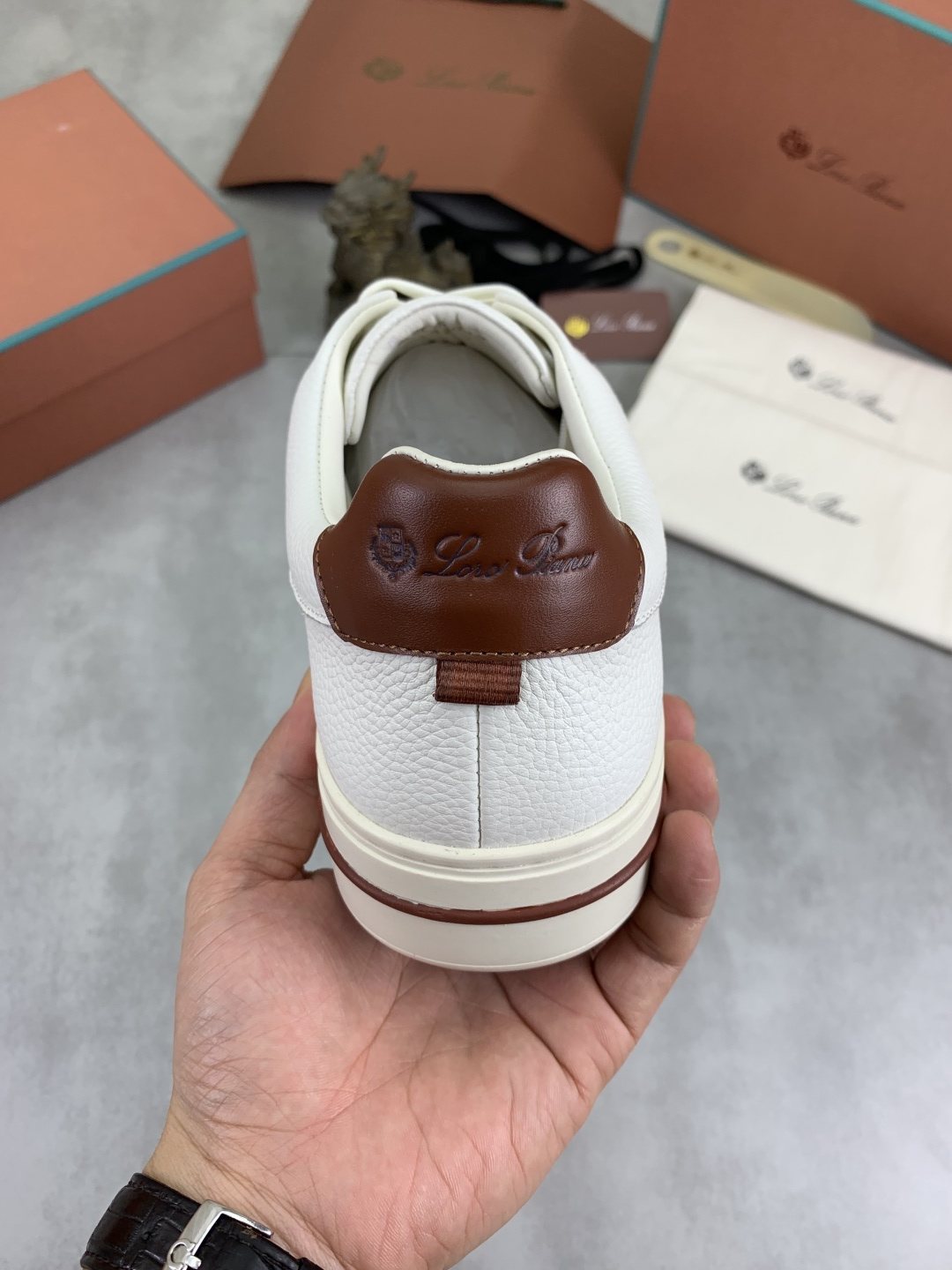 微商相册测试鞋子-Loro Piana Low-Top Sneakers with Brown Accents — back