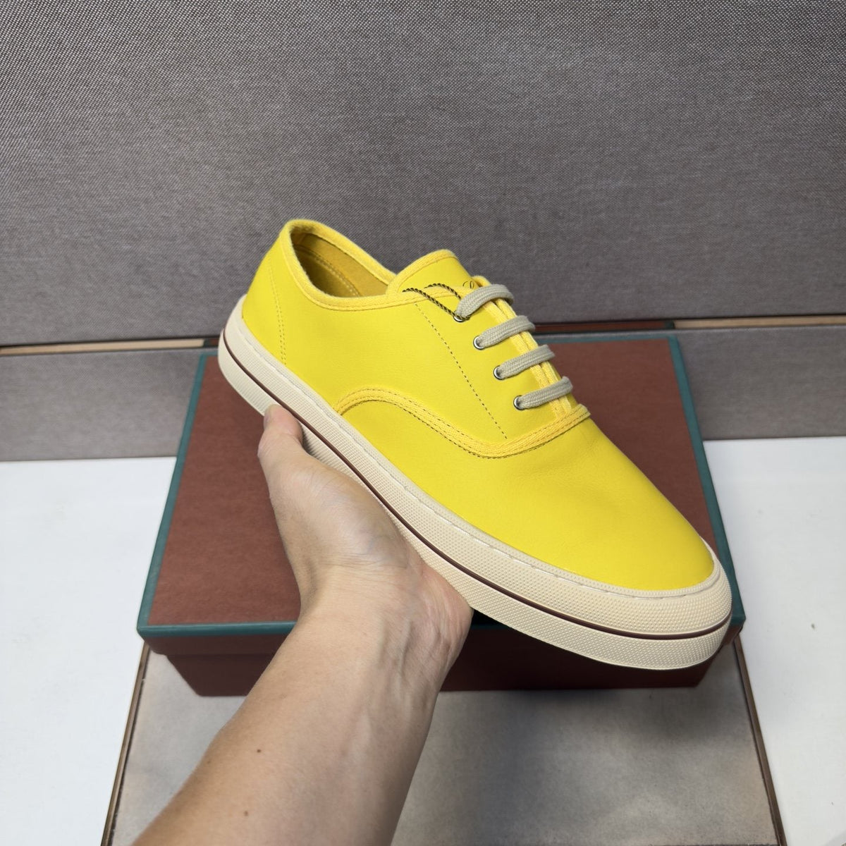 Men's Low-Top Lace-Up Sneakers — model