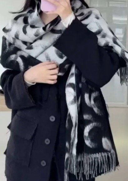 Chanel Black & White Fringed Scarf — model