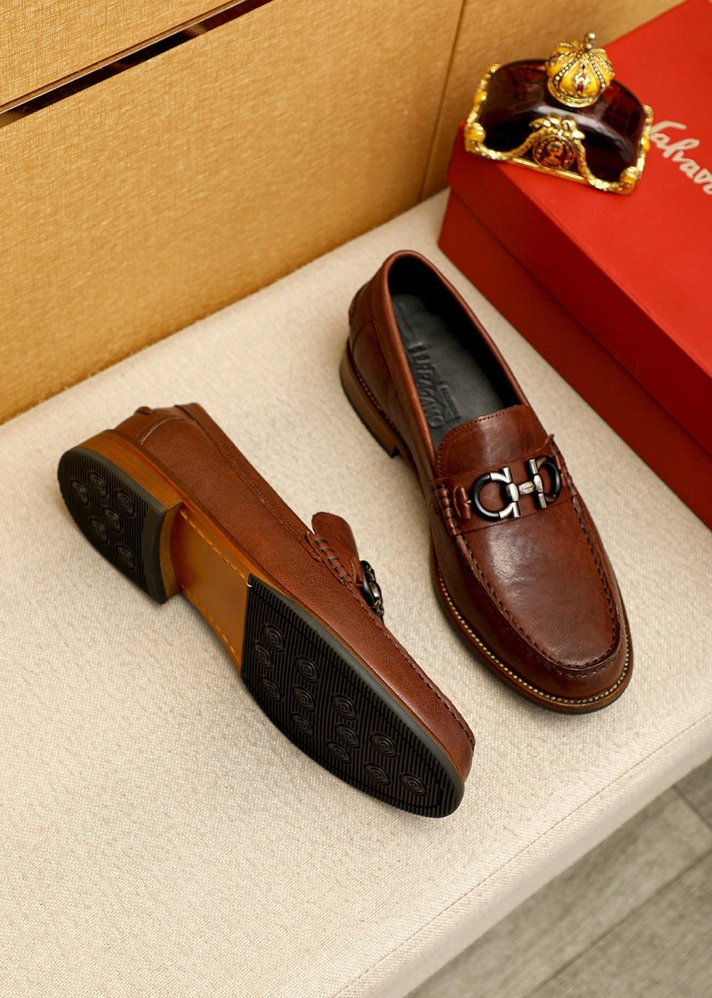 微商相册测试鞋子-Salvatore Ferragamo Leather Bit Loafers — front