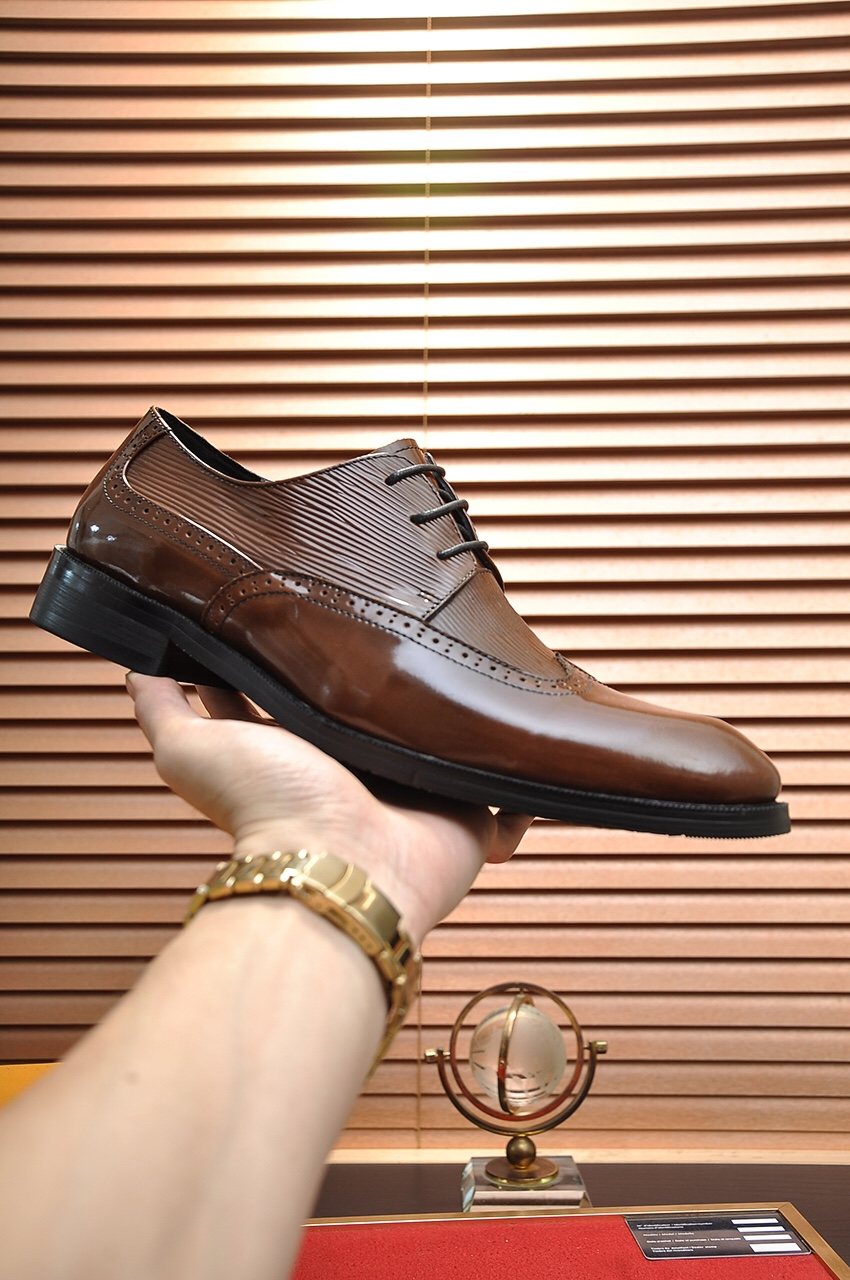 Louis Vuitton Textured Panel Lace-Up Dress Shoes — side