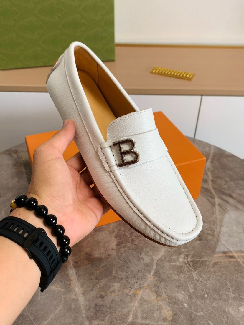 Textured Ornament Loafers — detail