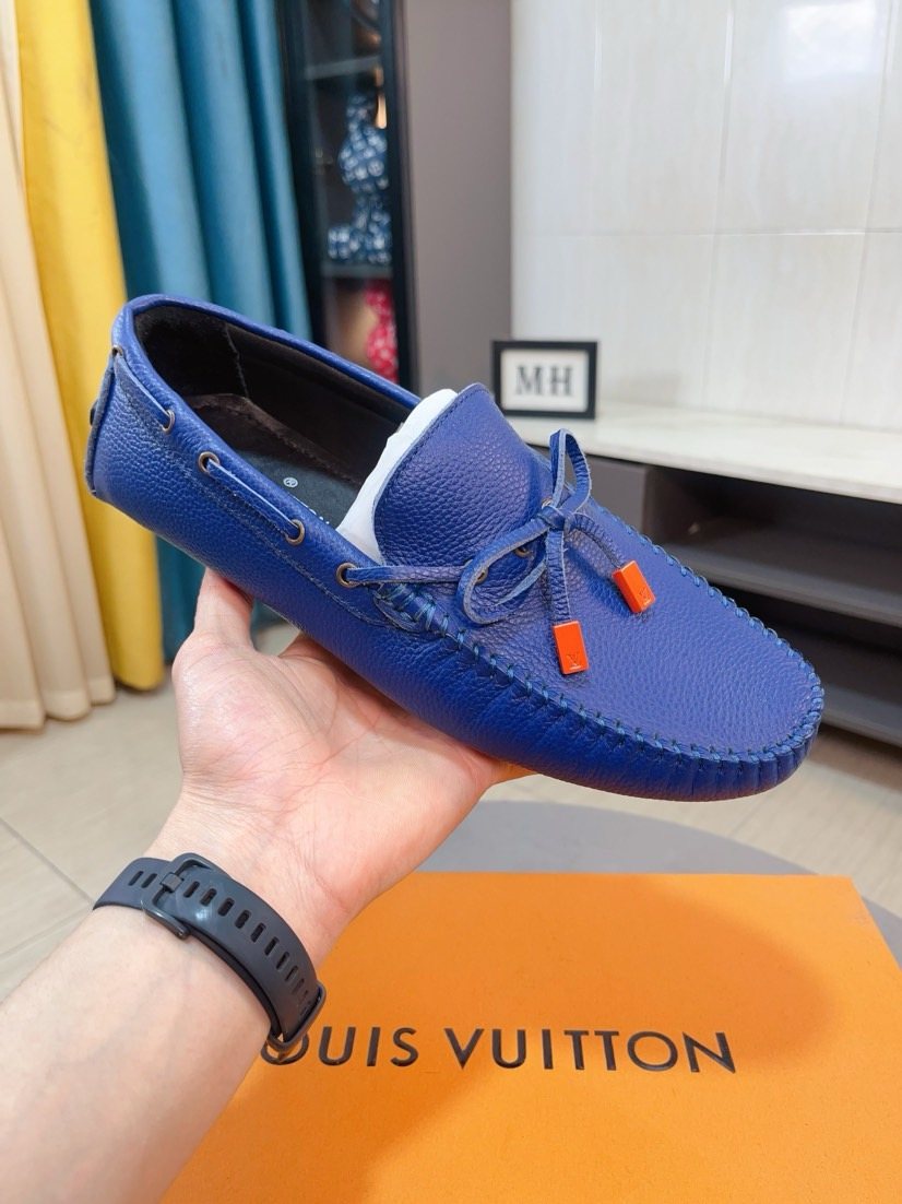 Louis Vuitton Lace-Tie Driving Moccasins — model