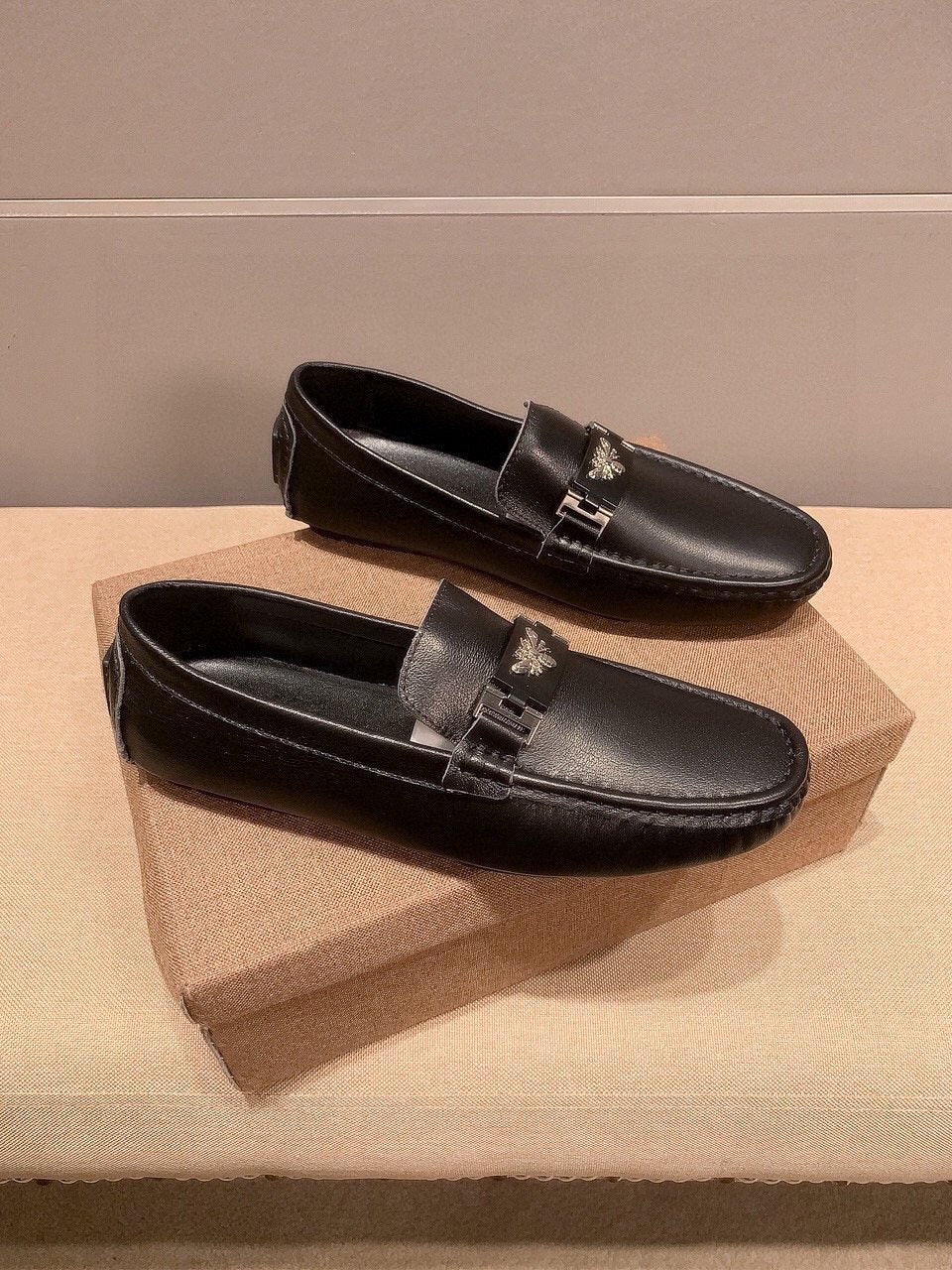 Gucci Black Hardware Loafers — front