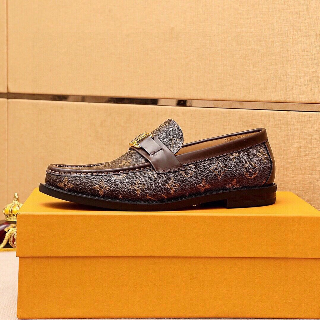微商相册测试鞋子-Louis Vuitton Monogram Buckle Loafers — side