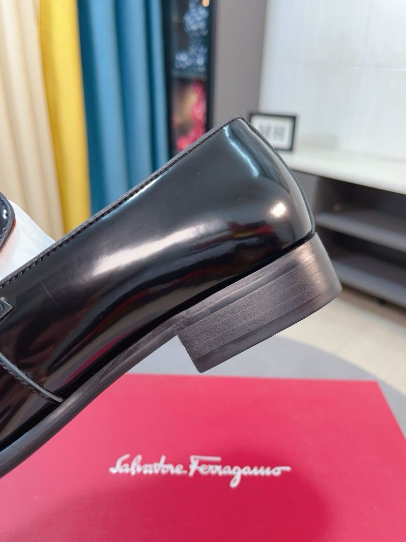 Salvatore Ferragamo Glossy Metal Ornament Loafers — detail