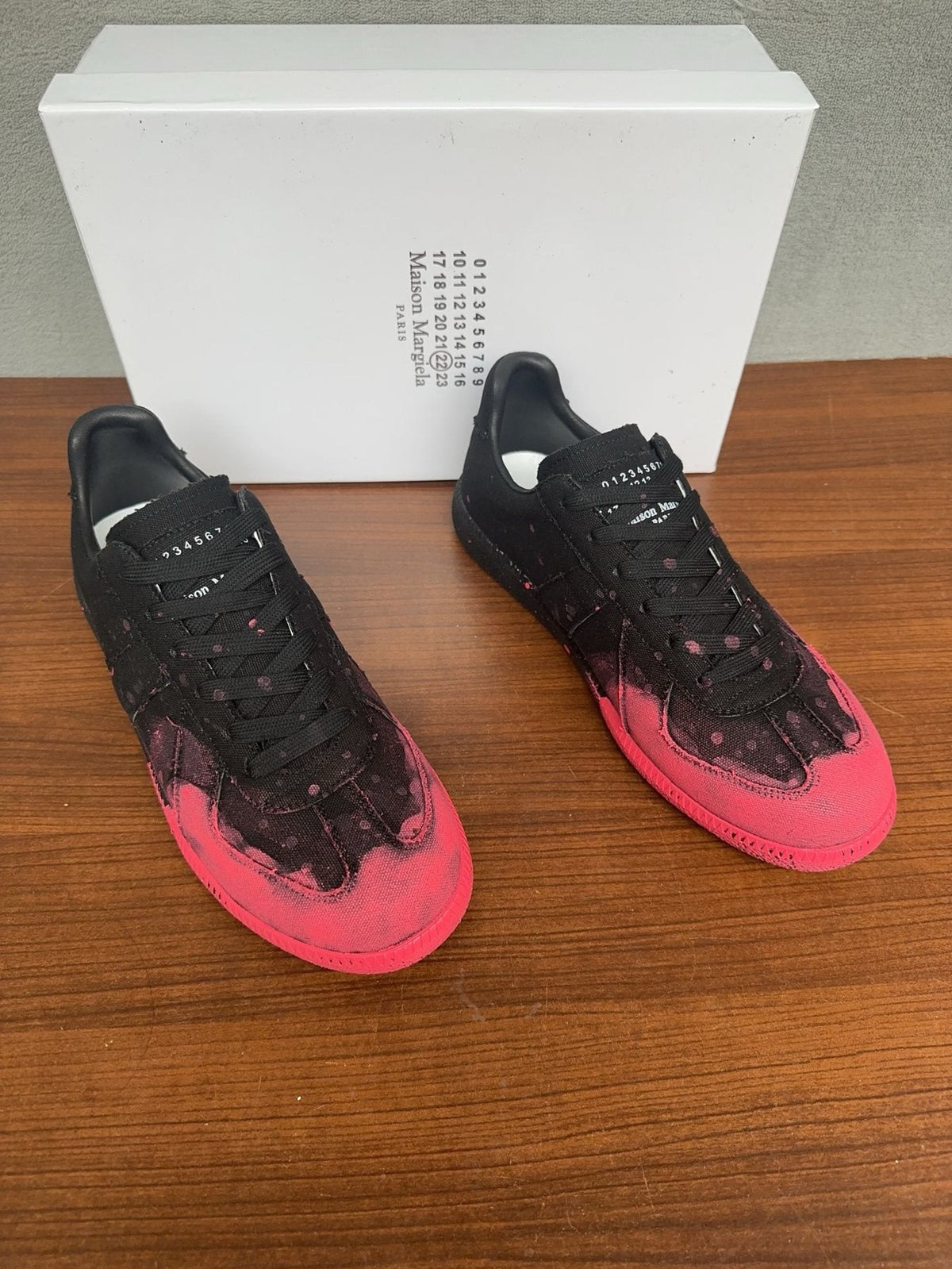 Maison Margiela Painted-Toe Low-Top Sneakers — front