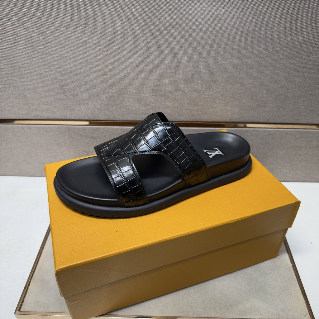 Men’s Textured Crossover Slide Sandals — front