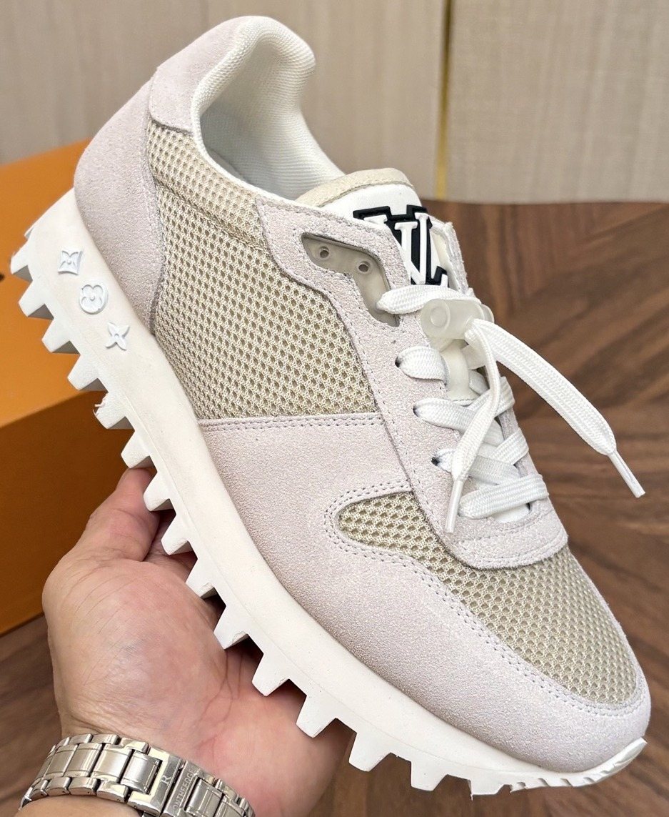 Louis Vuitton Color-Block Low-Top Sneakers — front