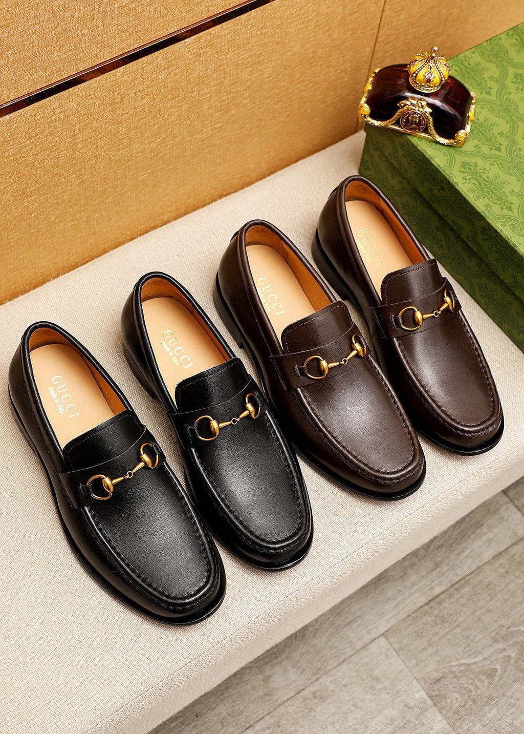 GUCCI Leather Horsebit-Style Loafers — model