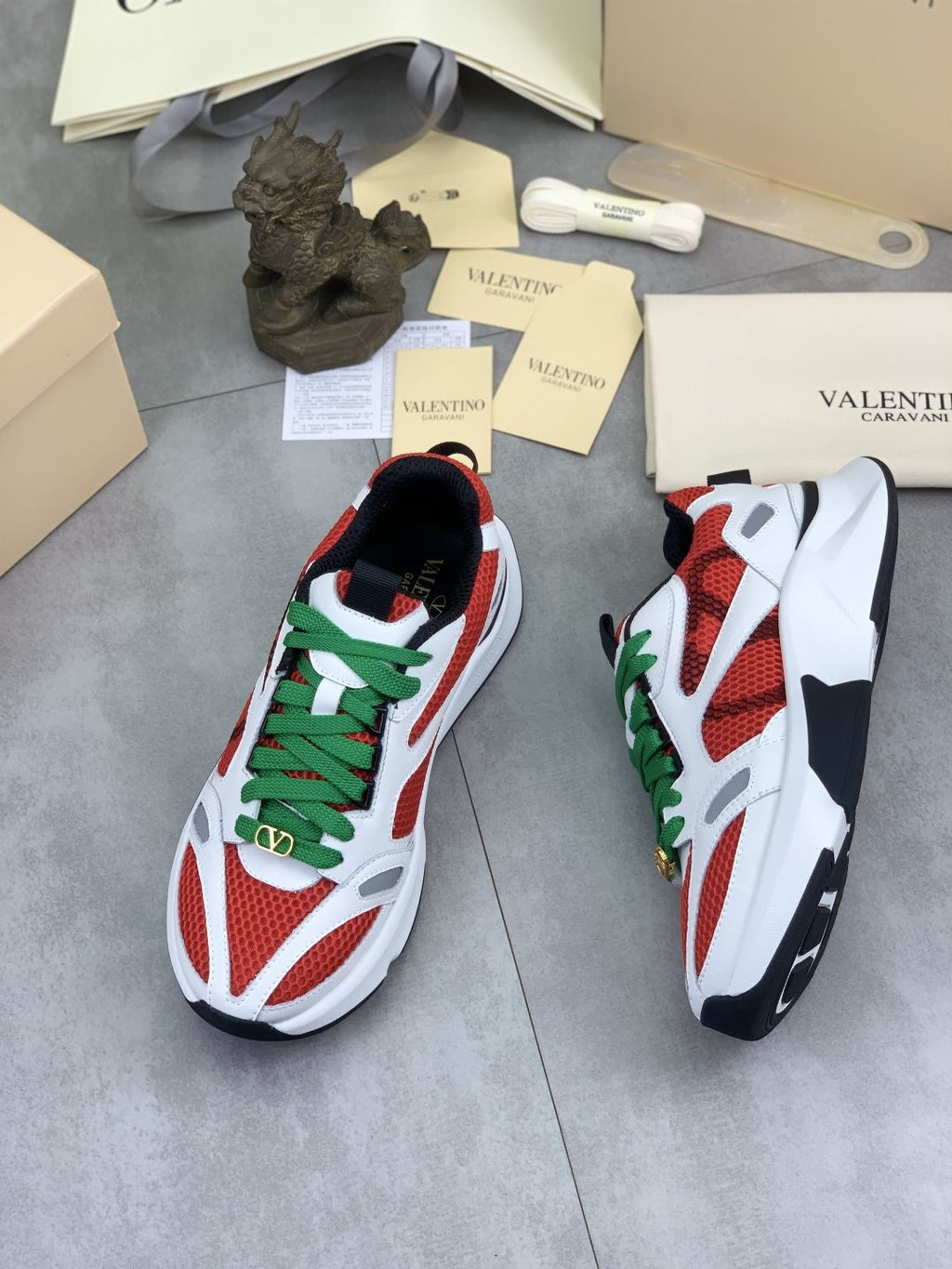 微商相册测试鞋子-Valentino Color-Block Mesh Sneakers — side