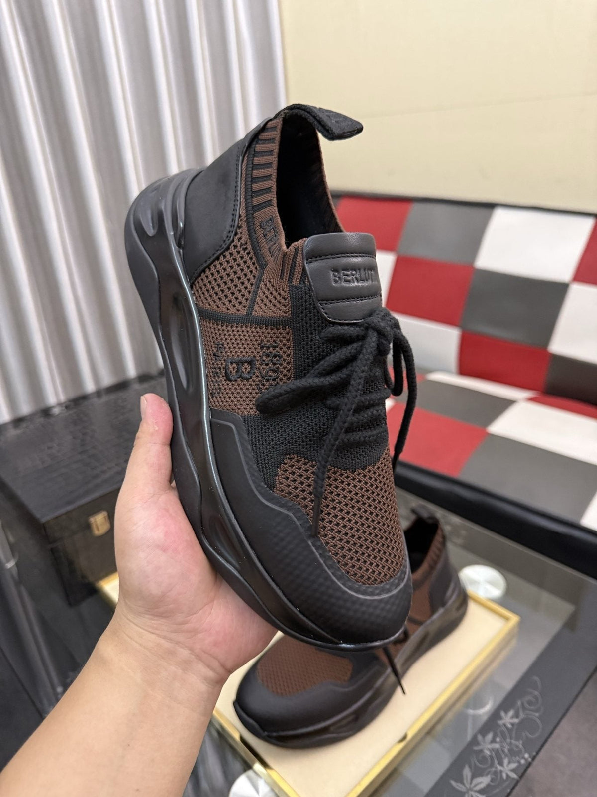微商相册测试鞋子-Berluti Men's Mesh Low-Top Sneakers — model